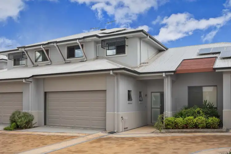 3/7 Greenway Circuit, Mount Ommaney QLD 4074