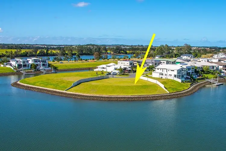 53 and 55 Harbourvue Court, Helensvale QLD 4212