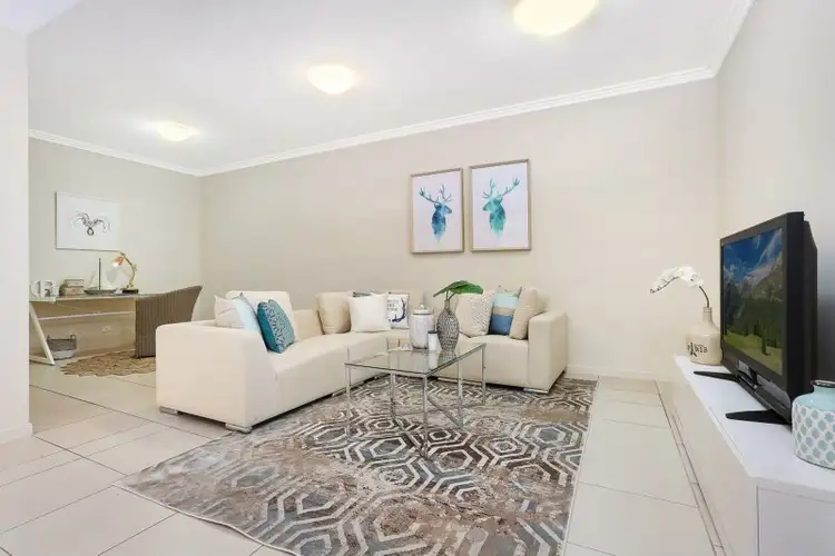 Second view of Homely house listing, 10/5 Brighton Street, Botany NSW 2019
