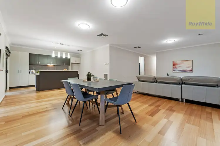 Seventh view of Homely house listing, 17 Westerfolds Loop, Craigieburn VIC 3064