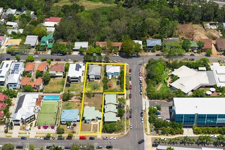 56 Headfort Street, Greenslopes QLD 4120