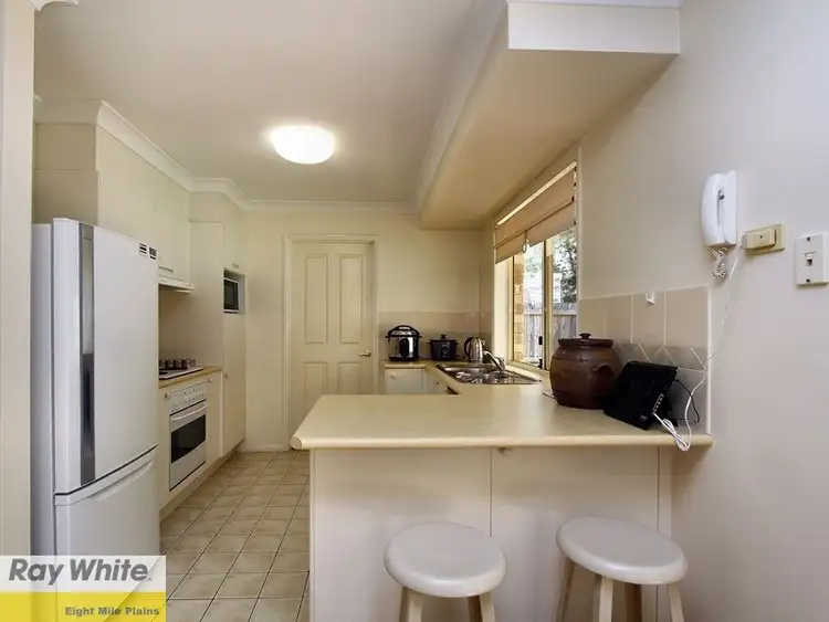 Third view of Homely townhouse listing, 8/90 Oakleaf Street, Eight Mile Plains QLD 4113