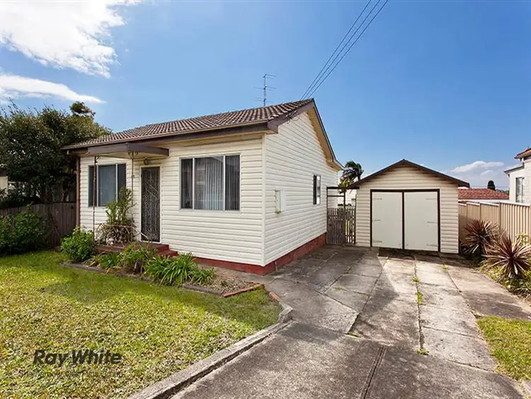 221 Shellharbour Road, Barrack Heights NSW 2528