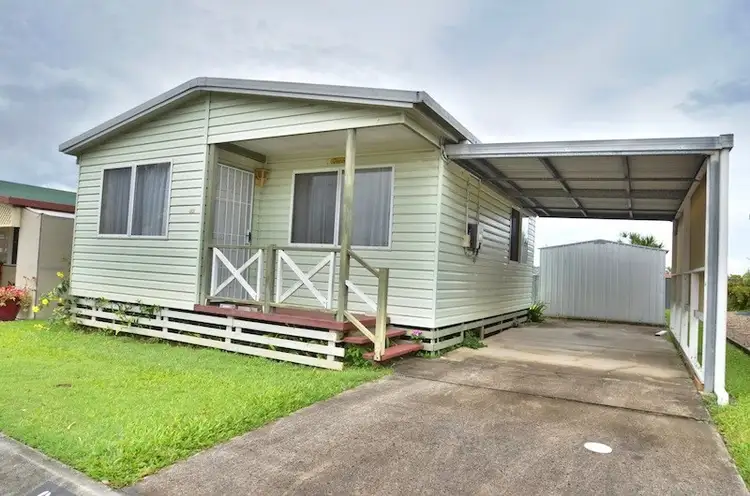 Villa 33 'Empress Park' 65 Caloundra Road