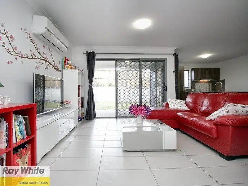 Main view of Homely townhouse listing, 1/40 Lakefield Place, Runcorn QLD 4113