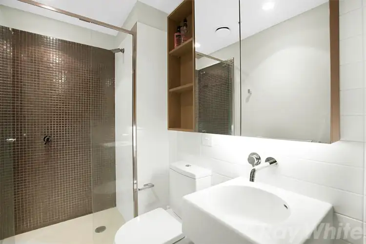 Fifth view of Homely apartment listing, 1912/33 Mackenzie Street, Melbourne VIC 3000