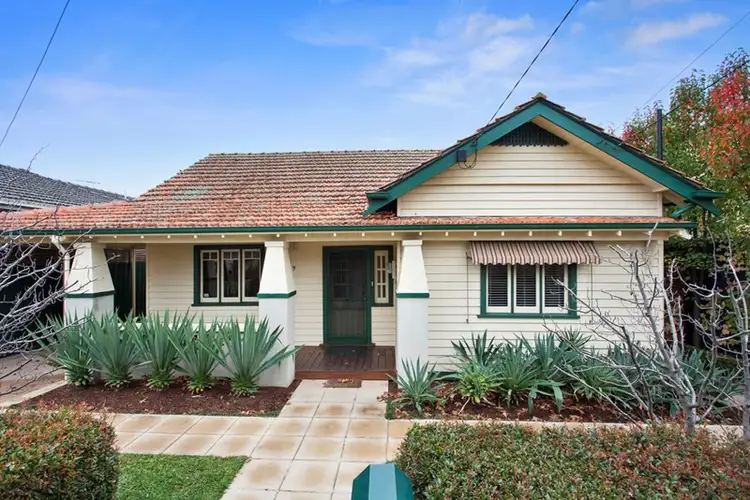 9 Camden Road, Hughesdale VIC 3166