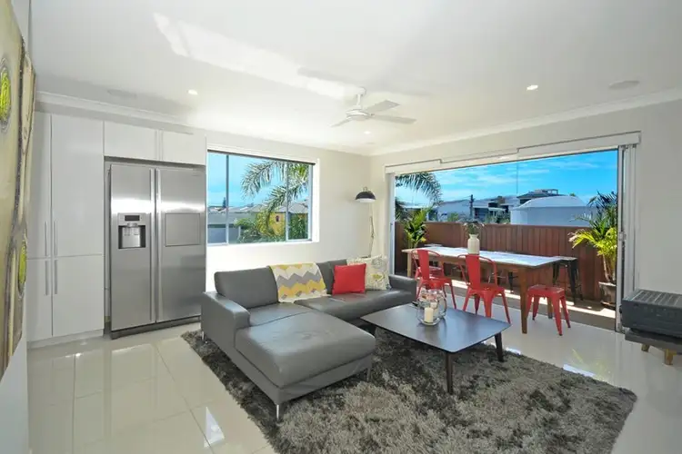7/20 Tamborine Street, Mermaid Beach QLD 4218