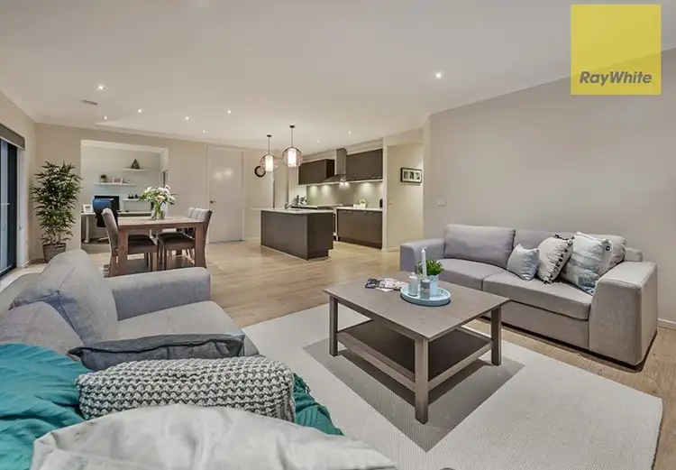 Sixth view of Homely house listing, 32 Viewside Crescent, Craigieburn VIC 3064