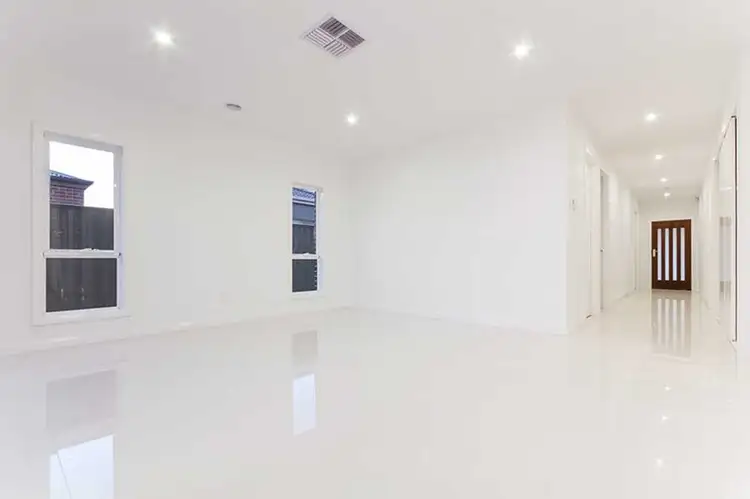 Fourth view of Homely house listing, 29 Viewmont Avenue, Craigieburn VIC 3064