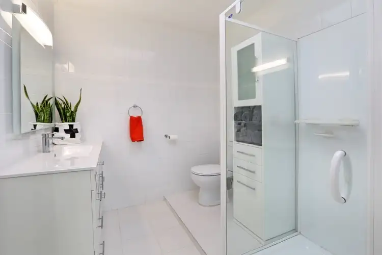 Sixth view of Homely unit listing, 2/172 Roslyn Road, Belmont VIC 3216