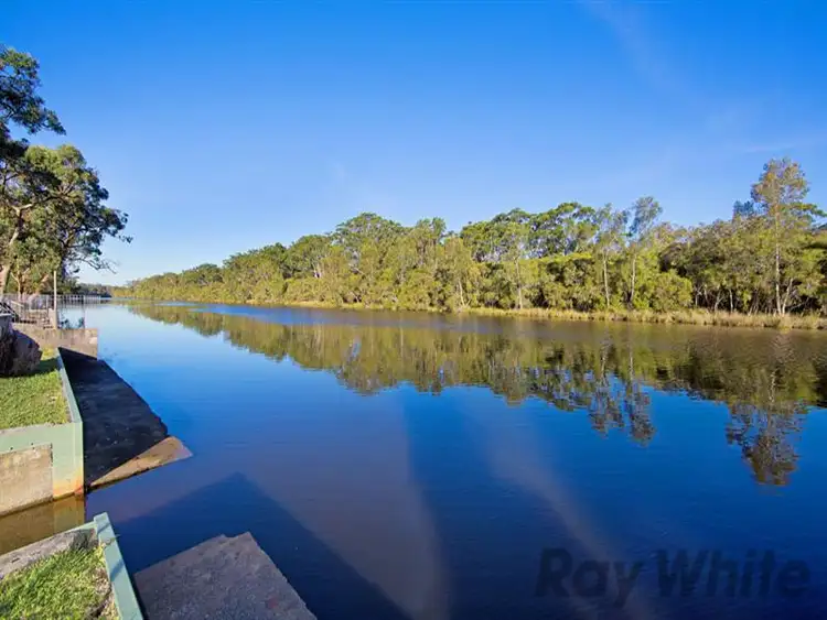 189 Birdwood Drive, Blue Haven NSW 2262