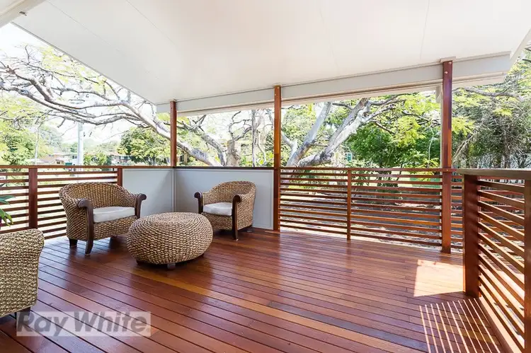 5 Lancaster Street, Coorparoo QLD 4151