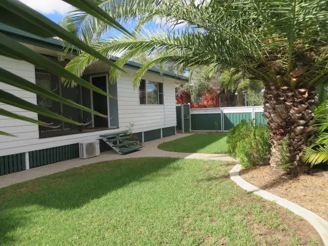 19 Robertson Street, Roma QLD 4455