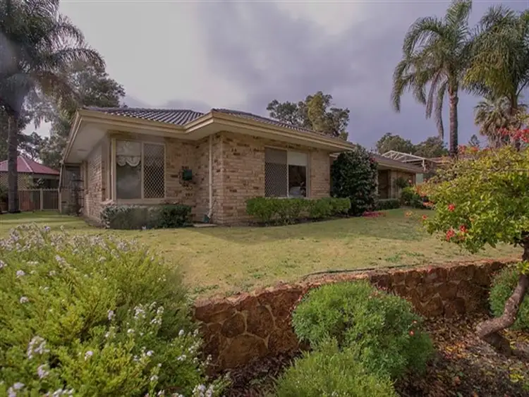 14 Gilbert Road, Lesmurdie WA 6076