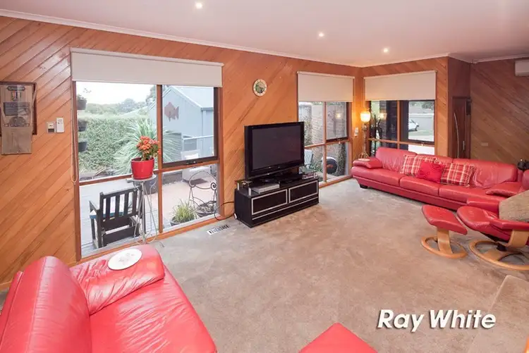 Fourth view of Homely house listing, 2 Airlie Court, Langwarrin VIC 3910