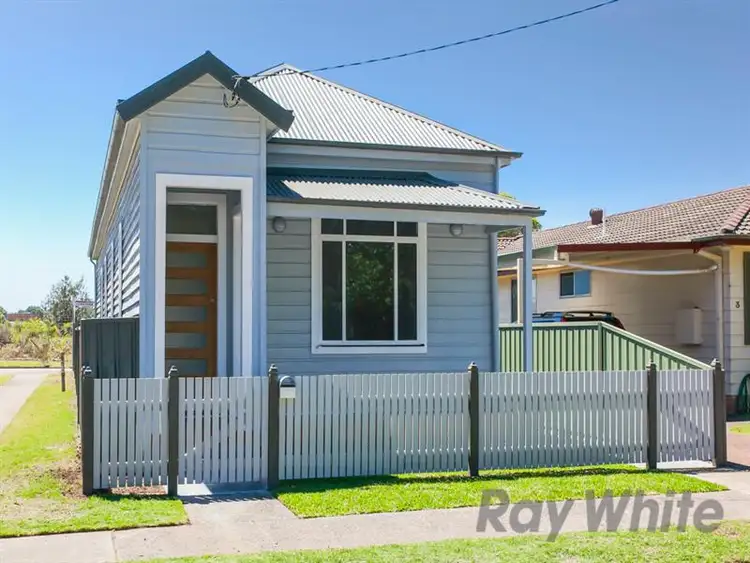 1 Emerald Street, Hamilton North NSW 2292