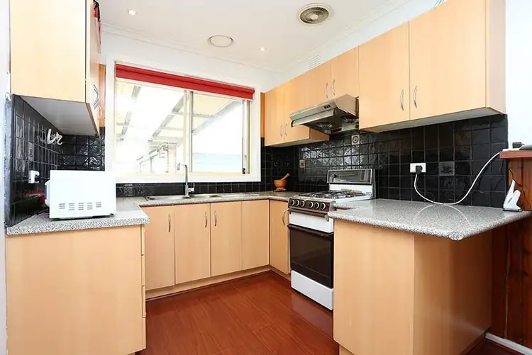 Second view of Homely house listing, 5 Lansell Court, Thomastown VIC 3074