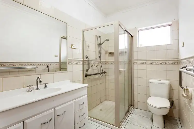 Sixth view of Homely house listing, 1 Hatherley Road, Chadstone VIC 3148