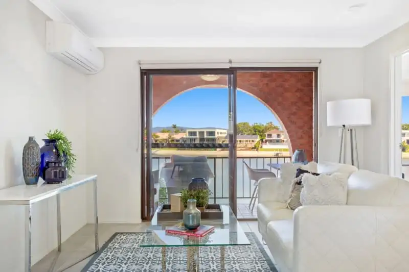 Main view of Homely unit listing, 5/10 Aquila Court, Mermaid Waters QLD 4218