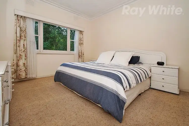 Fourth view of Homely house listing, 5 RANGEVIEW Court, Croydon VIC 3136