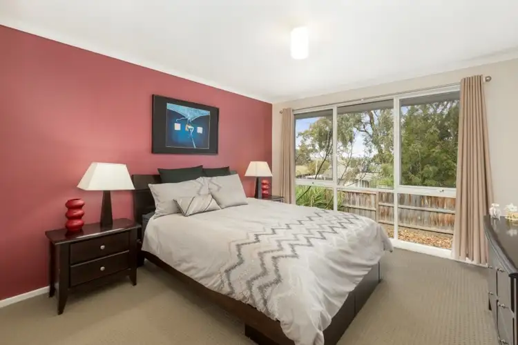 Sixth view of Homely house listing, 2 Cygnet Court, Eltham VIC 3095