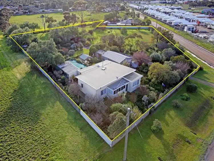 Fourth view of Homely house listing, 135 Archimedes Avenue, Lara VIC 3212