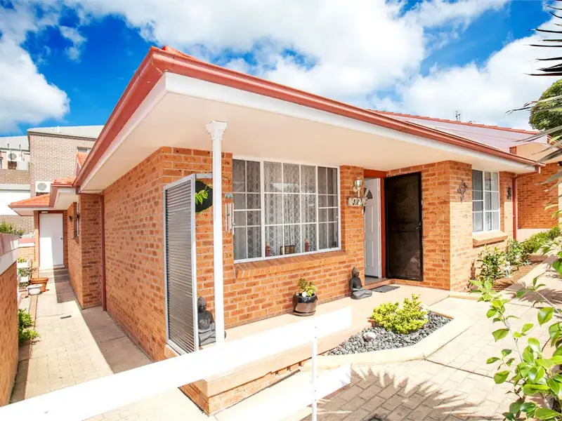 Main view of Homely villa listing, 4/7 Stuart Street, Helensburgh NSW 2508