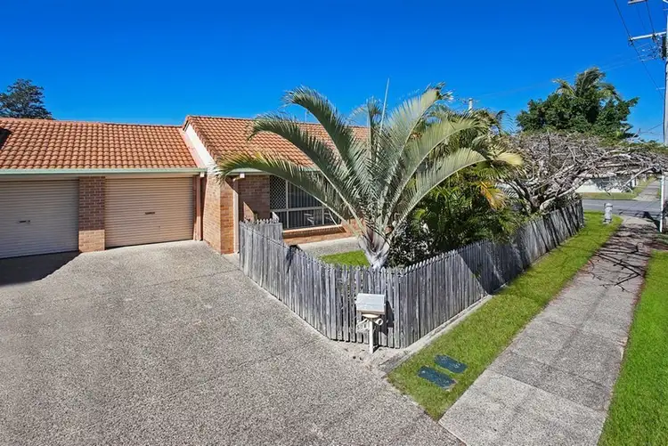 52 Dawn Parade, Miami QLD 4220