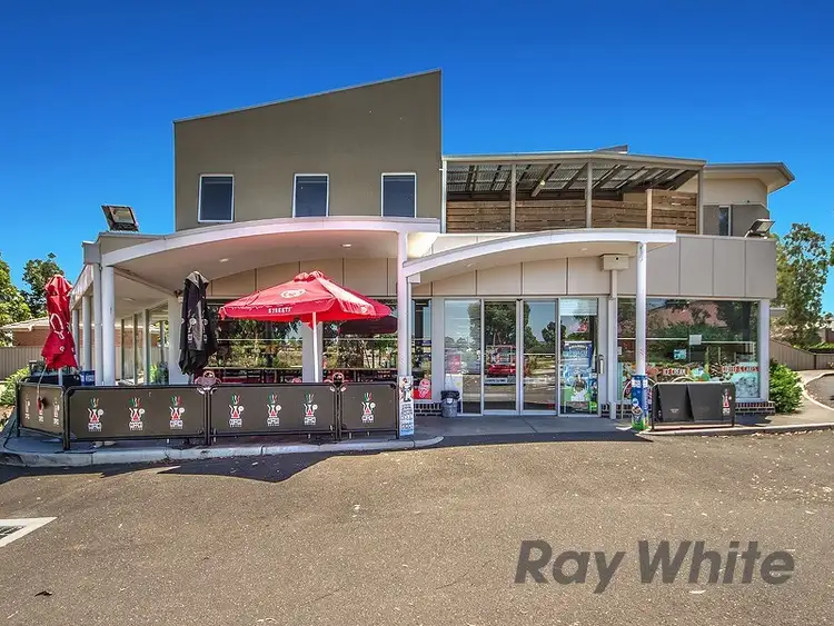 102 Tenterfield Drive, Burnside Heights VIC 3023