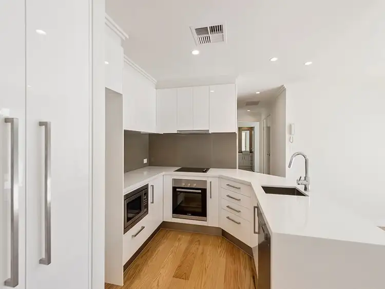 4/14 Webb Street, Margate QLD 4019