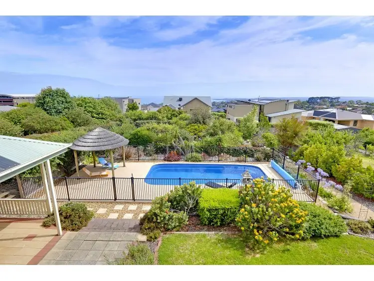 10 Esher Rise, Mount Martha VIC 3934
