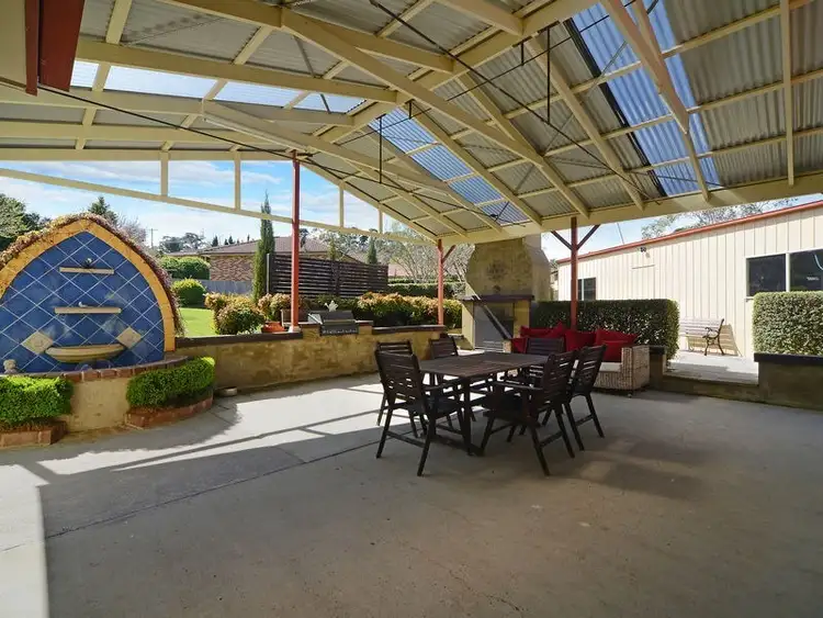 Second view of Homely house listing, 5 Vanessa Place, Moss Vale NSW 2577