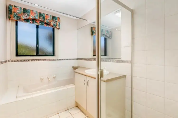 Fifth view of Homely unit listing, 4/2 Daws Road, Doncaster East VIC 3109
