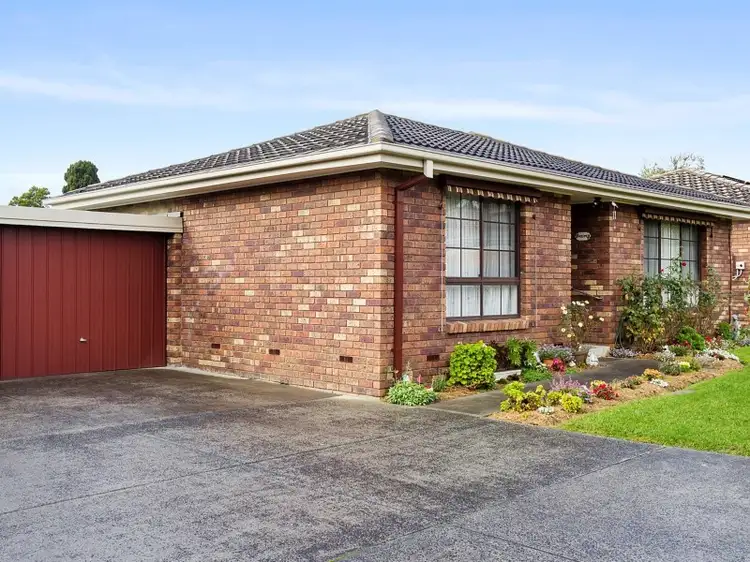 Main view of Homely townhouse listing, 5/15 Leigh Road, Croydon VIC 3136