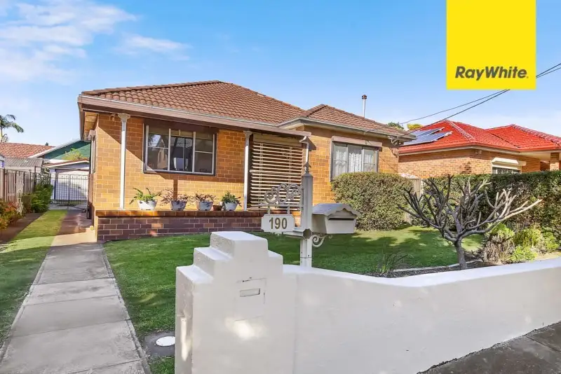Main view of Homely house listing, 190 Bonds Road, Riverwood NSW 2210
