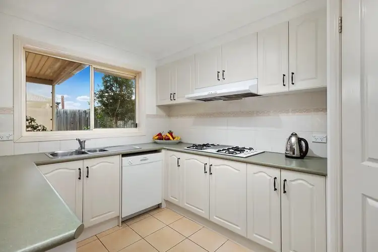 Fifth view of Homely house listing, 10 Breamlea Way, Cranbourne West VIC 3977