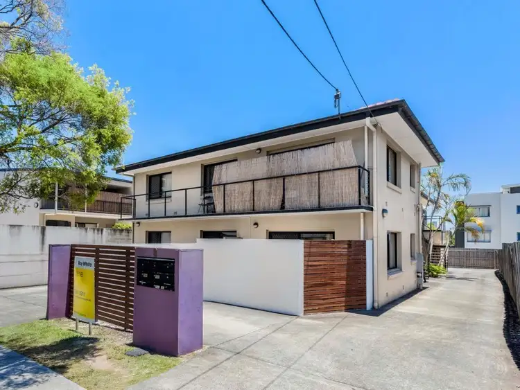 7/8 Kitchener Street, Coorparoo QLD 4151