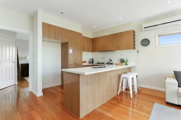 Fourth view of Homely townhouse listing, 2/923 Pascoe Vale Road, Glenroy VIC 3046