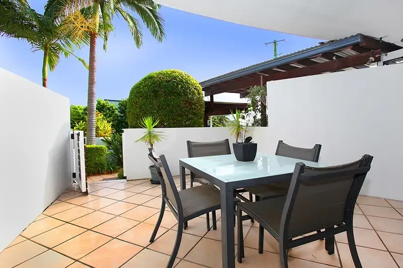 Main view of Homely unit listing, 2/10 Edward Street, Alexandra Headland QLD 4572