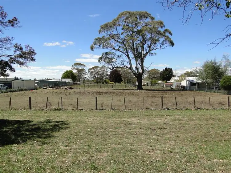 289 Falconer Street, Guyra NSW 2365