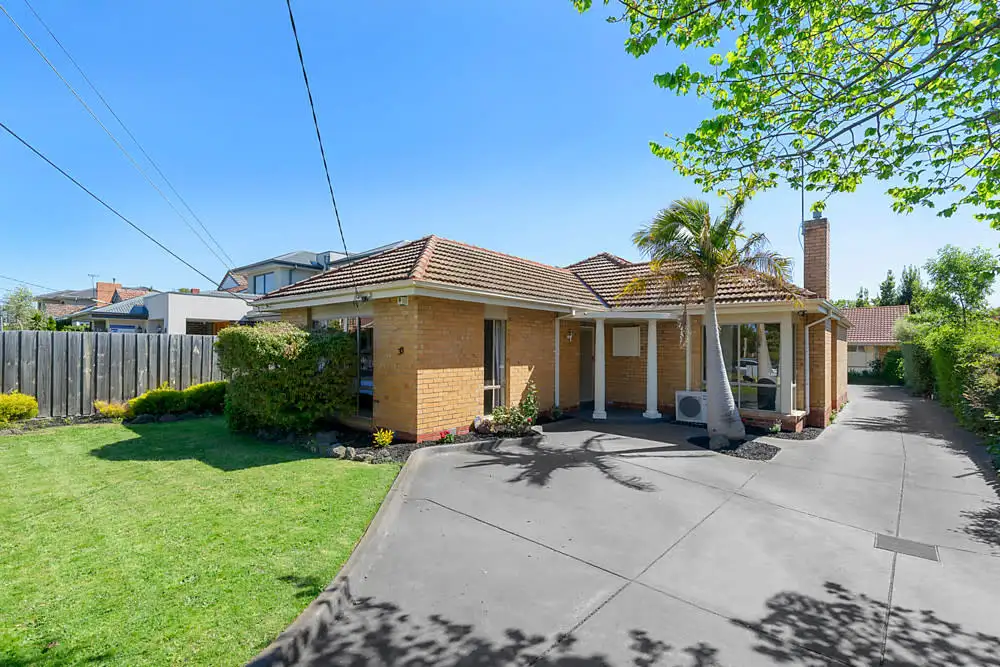 Main view of Homely house listing, 1/39 Lancaster Street, Bentleigh East VIC 3165