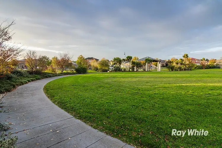 Seventh view of Homely house listing, 15 Penshurst Way, Cranbourne North VIC 3977
