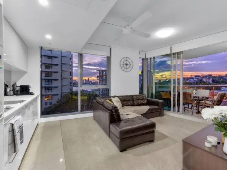 Fourth view of Homely unit listing, 10513/8 Harbour Road, Hamilton QLD 4007