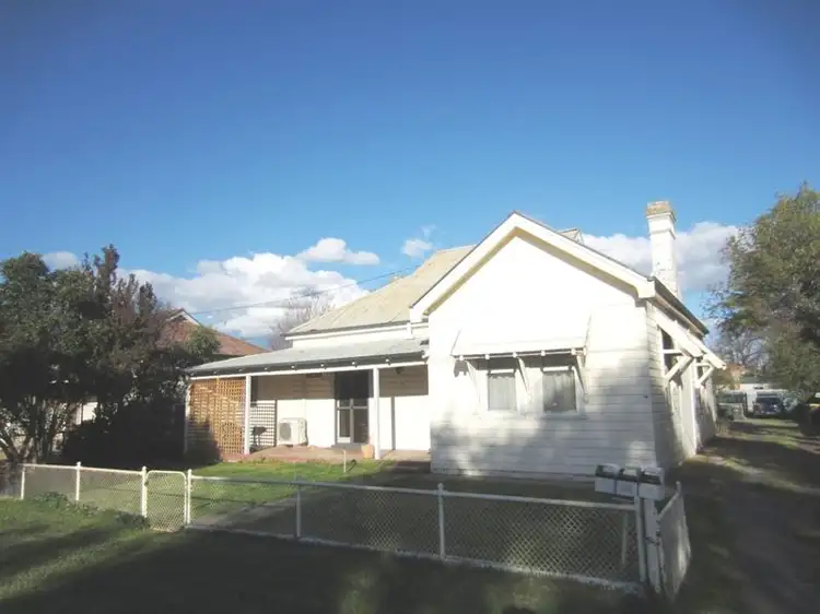 36 Hay Street, Cootamundra NSW 2590