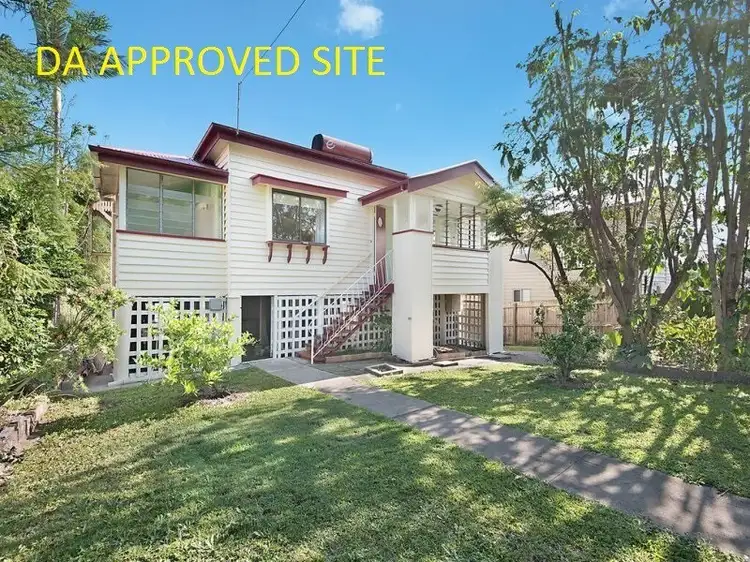 54 Seventh Avenue, Windsor QLD 4030
