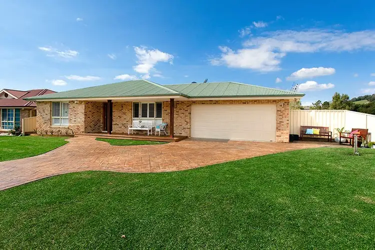 16 Grey Street, Albion Park NSW 2527