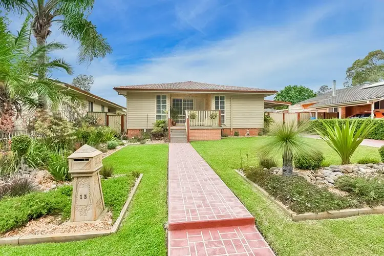 13 Harold Street, Macquarie Fields NSW 2564