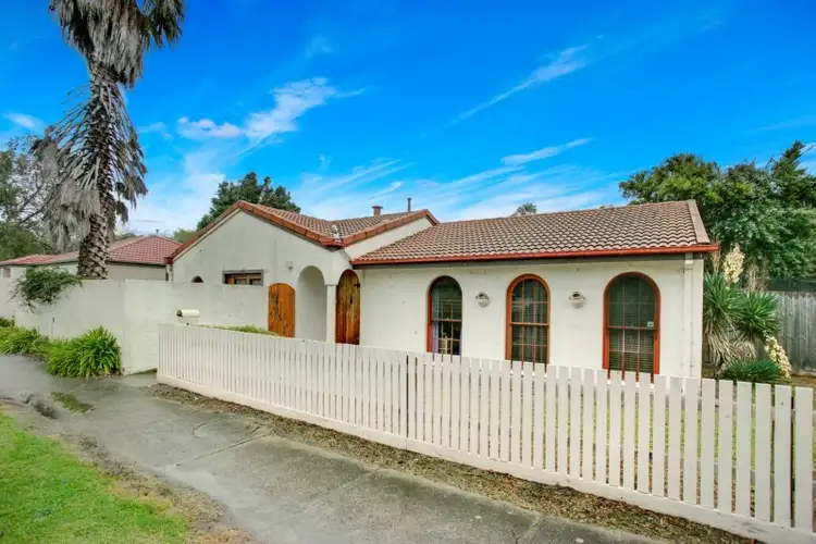 110 Hillcrest Road, Frankston VIC 3199