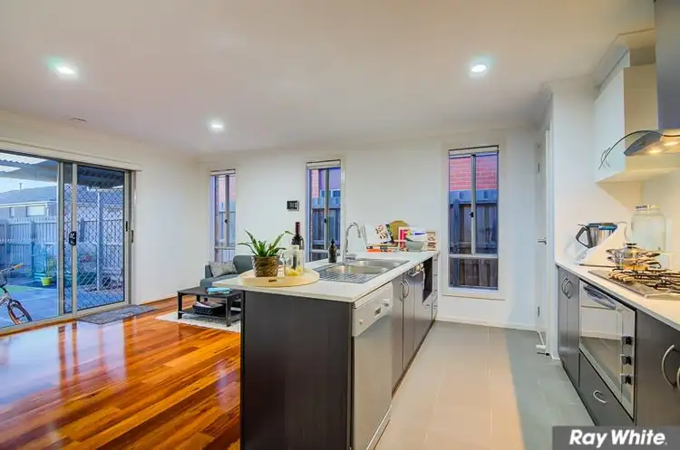 Seventh view of Homely house listing, 17 Starflower Way, Truganina VIC 3029